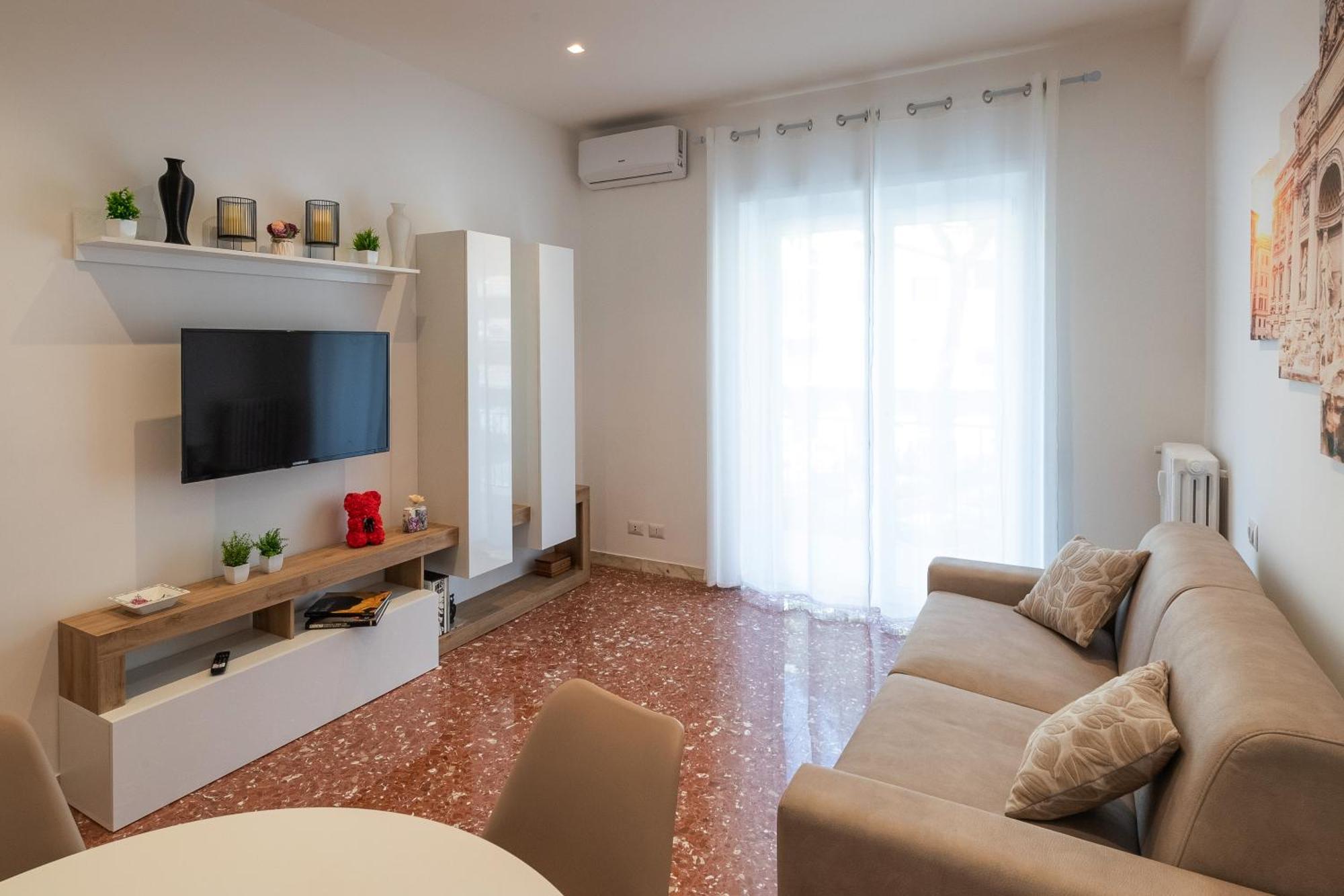 Luxury And Sweet Home-Metro Malatesta Рим Екстериор снимка